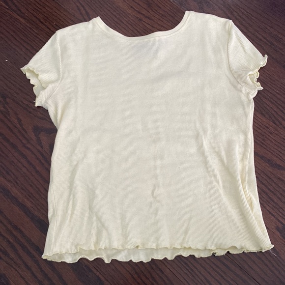 Cute white and yellow ruffled Tops - Picture 2 of 4